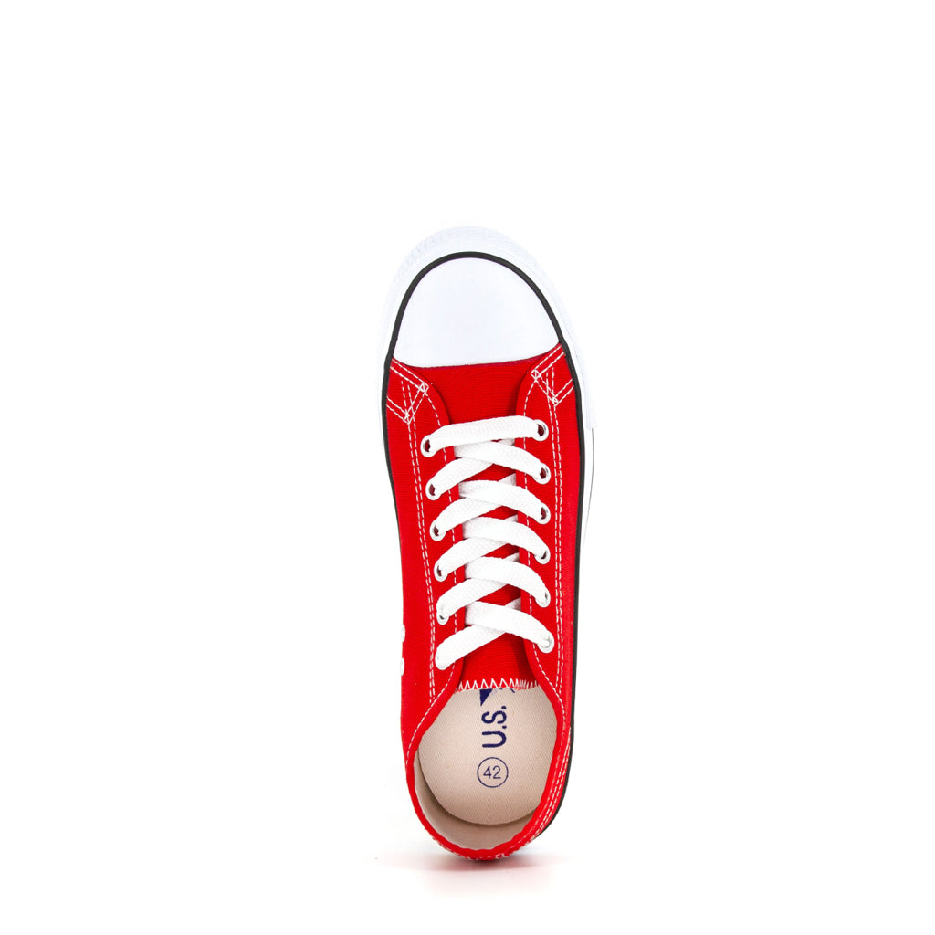 รองเท้าผ้าใบแฟชั่น รุ่น 1207 สีแดง โชว์ดีไซน์ทรงผูกเชือกและแผ่นรองพื้นนุ่มเด้งด้านใน มุมมองจากด้านบน