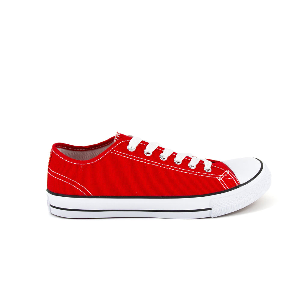 รองเท้าผ้าใบแฟชั่น รุ่น 1207 สีแดง โชว์หน้าผ้าแคนวาสและเส้นคาดขอบยางสุดคลาสสิก มุมมองด้านข้าง