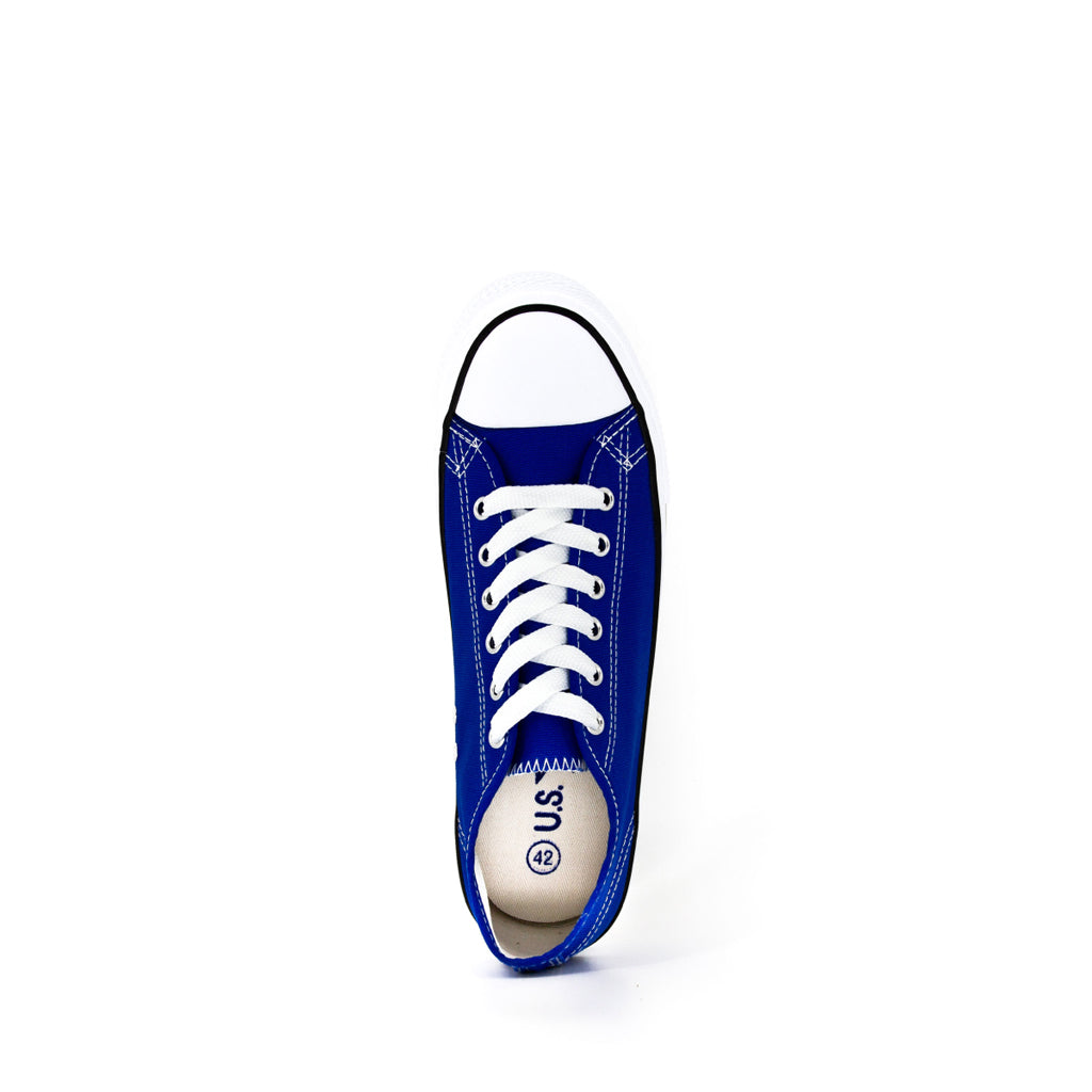 รองเท้าผ้าใบแฟชั่น รุ่น 1207 สีน้ำเงิน โชว์ดีไซน์ทรงผูกเชือกและแผ่นรองพื้นนุ่มเด้งด้านใน มุมมองจากด้านบน