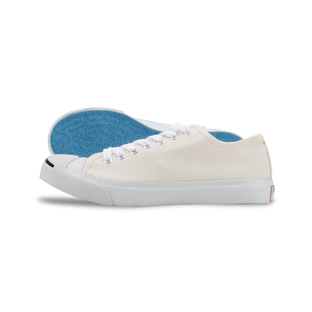 รองเท้าผ้าใบแฟชั่น หันซ้าย