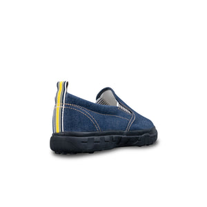 รองเท้าผ้าใบ รองเท้าผ้าใบสลิปออนผู้ชายสีน้ำเงิน ลายยีนส์สุดชิค น้ำหนักเบา พื้นยางพาราแท้ ร้อยปุ่ม ไม่ลื่น