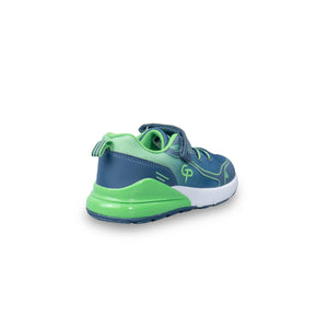 รองเท้าผ้าใบ หันหลัง