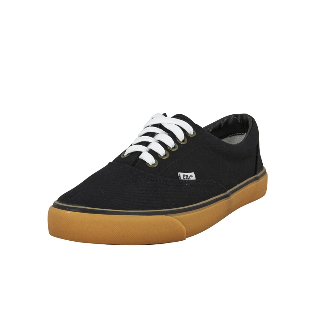 รองเท้าผ้าใบ รุ่น NO501 สีดำ มุมมองเฉียงด้านข้างฝั่งนอก