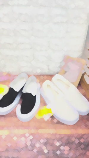 รองเท้าผ้าใบ รองเท้าผ้าใบสลิปออน รองเท้าผ้าใบสลิปออนผู้หญิงสีดำ,ครีม เรียบง่าย นุ่มสบาย