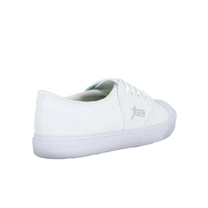 Student shoes, model 1407 GC, have a soft, padded edge.