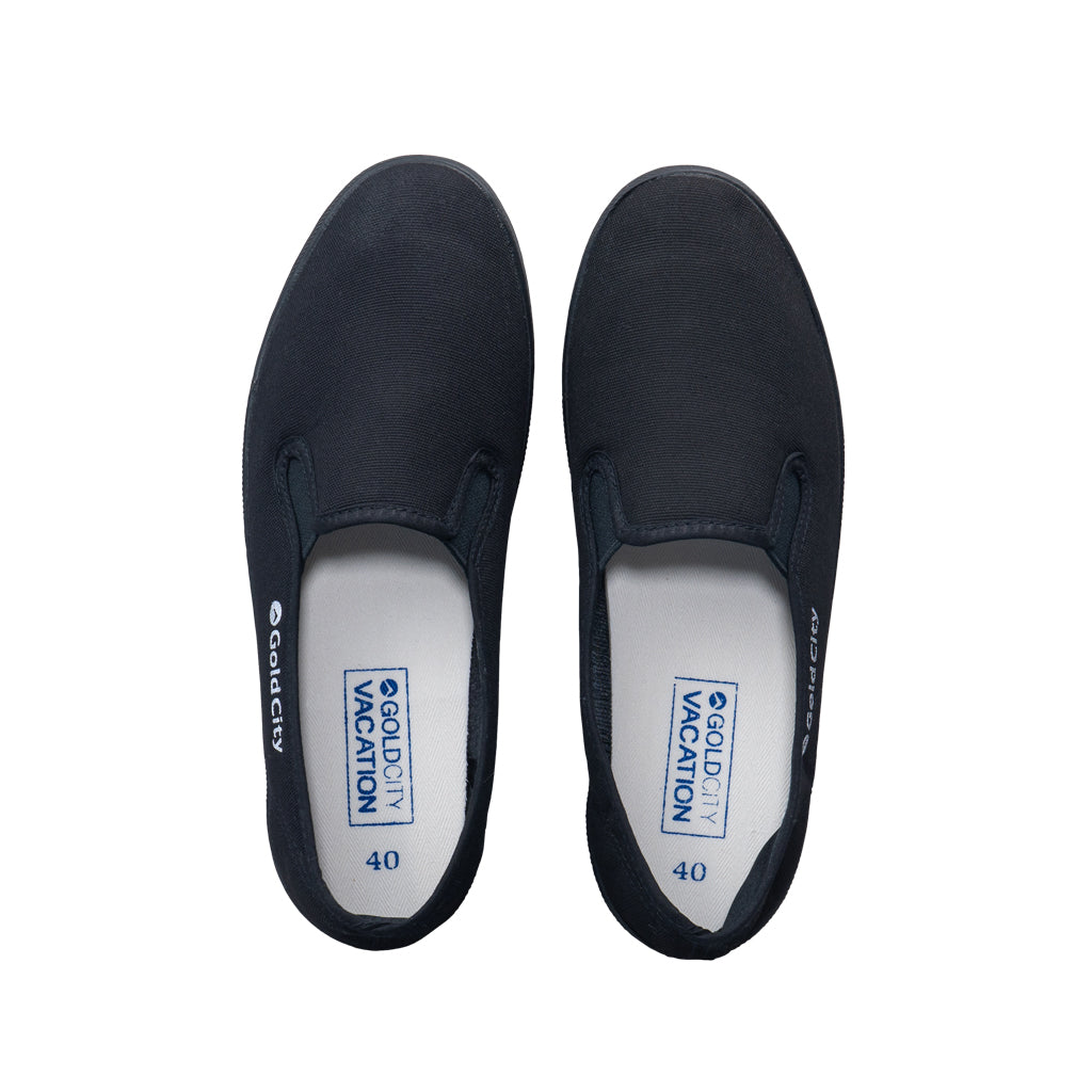 รองเท้าสลิปออน หันหน้า