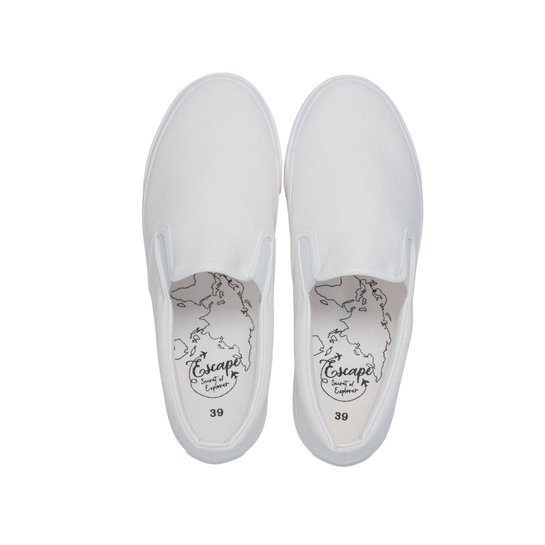 รองเท้าผ้าใบ รองเท้าสลิปออน รองเท้าผ้าใบสลิปออนผู้ชาย รองเท้าผ้าใบสลิปออนผู้หญิงสีครีม ขอบนุ่ม น้ำหนักเบา ใส่สบาย 