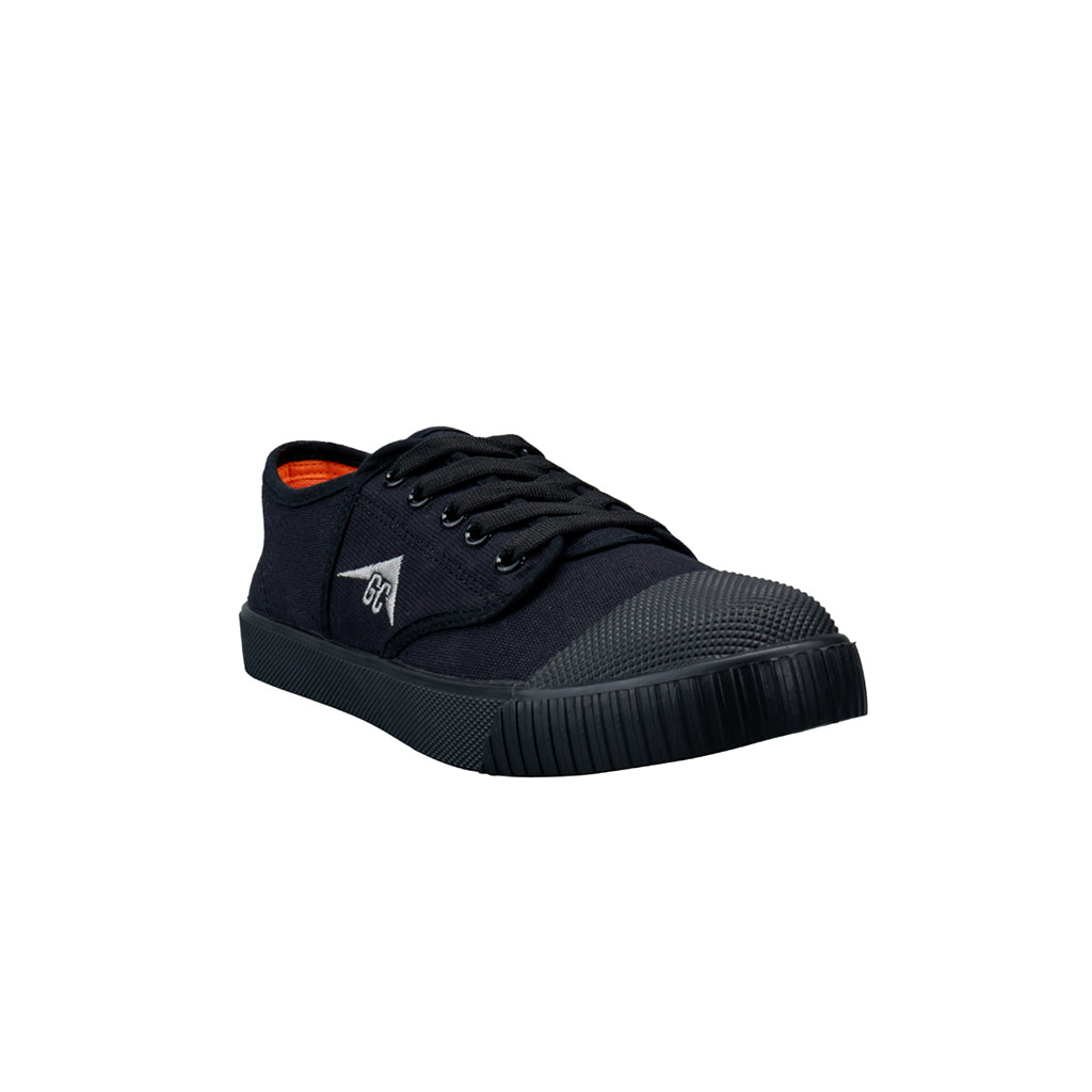 รองเท้านักเรียน หันหน้า