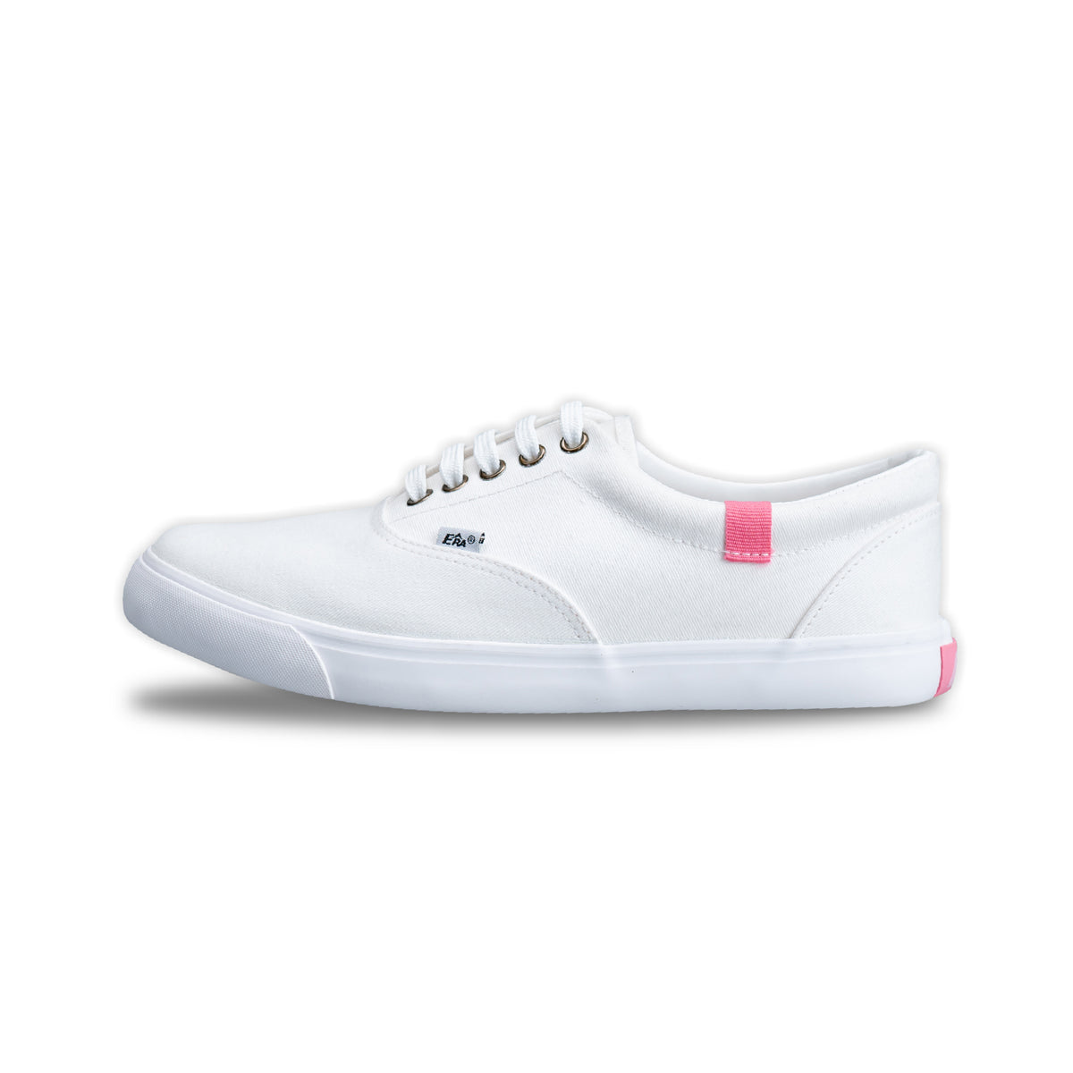 รองเท้าผ้าใบ รองเท้าผ้าใบผูกเชือก รองเท้าผ้าใบผูกเชือกผู้ชาย รองเท้าผ้าใบผูกเชือกผู้หญิงสีครีม/ชมพู  ดีไซน์เท่ด้วยริบบิ้นสวยหวาน นุ่มสบาย ไม่กัดเท้า 