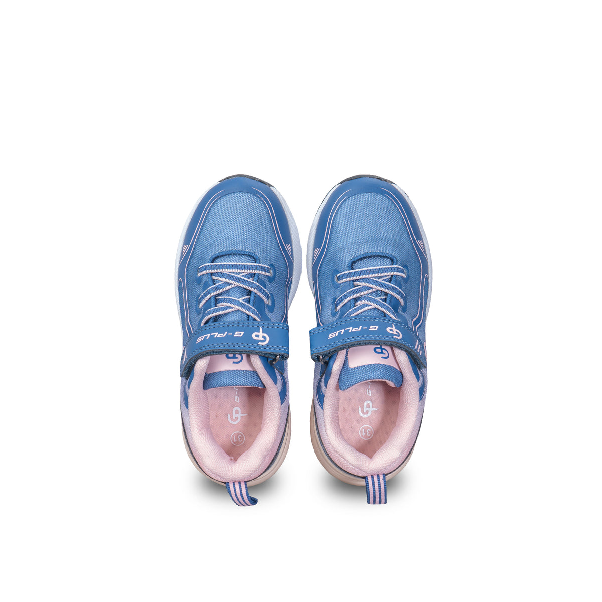 รองเท้าผ้าใบ หันหน้า