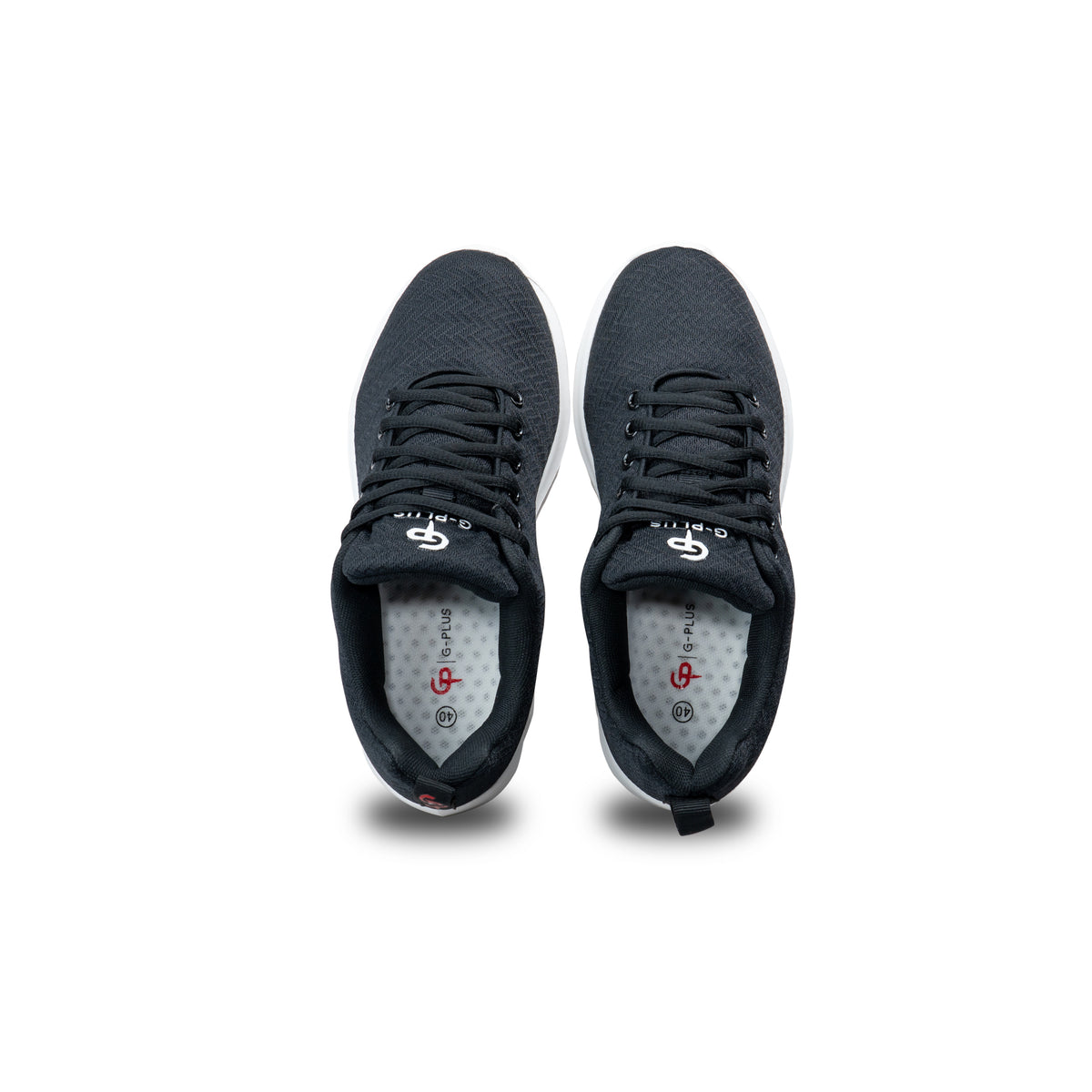 รองเท้าผ้าใบ หันหน้า