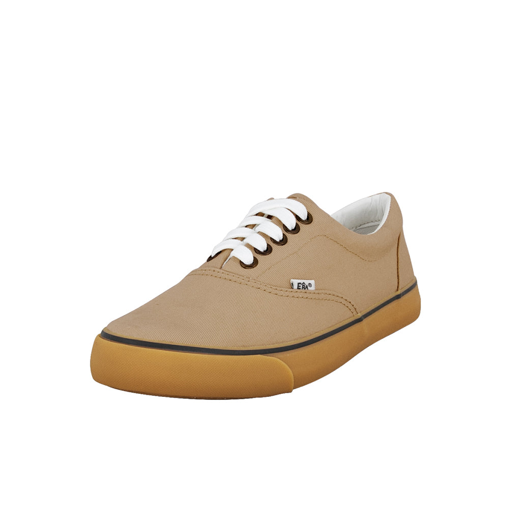 รองเท้าผ้าใบ รุ่น NO501 สีเบจ มุมมองเฉียงด้านข้างฝั่งนอก