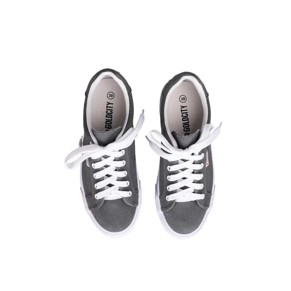 รองเท้าผ้าใบ รองเท้าผ้าใบผูกเชือก รองเท้าผ้าใบผูกเชือกผู้ชาย รองเท้าผ้าใบผูกเชือกผู้หญิงสีเทา ขอบนวมนุ่มสบาย ไม่กัดเท้า